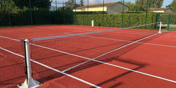 Mobilier sportif installé à Châteauneuf-du-Rhône 